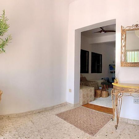 Appartamento The Bay Laurel Limisso Esterno foto